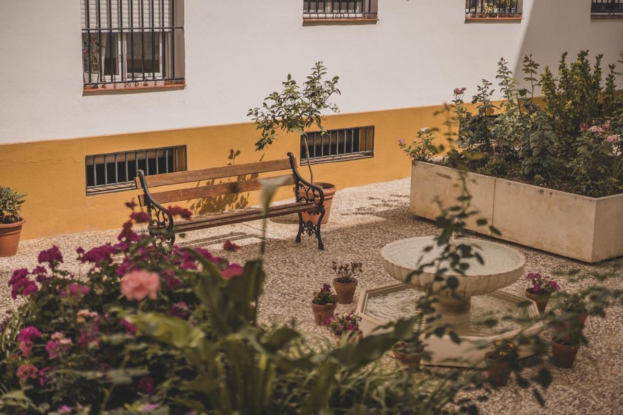 Apartamento Jardin De Santa Paula Seville Exterior photo
